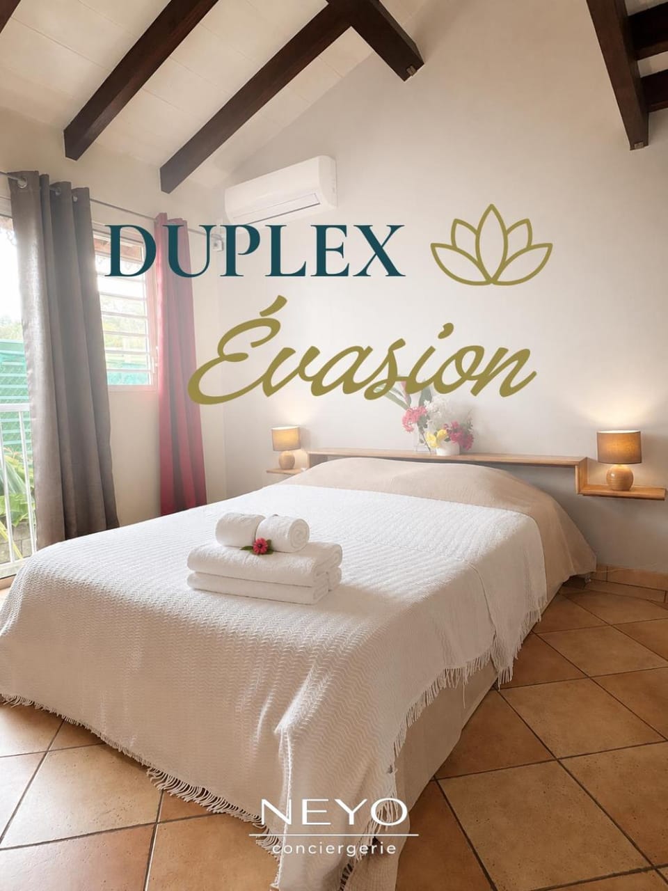 Bed, Photo of the whole room, Bedroom, Text overlay, towels