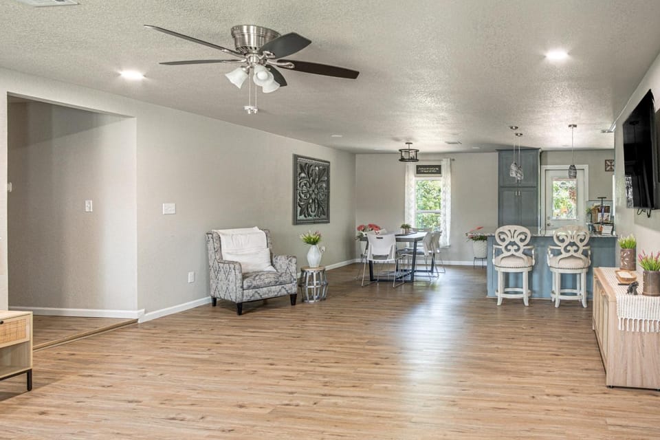 Boat Ramp Access! Canalfront Granbury Escape House in Texas