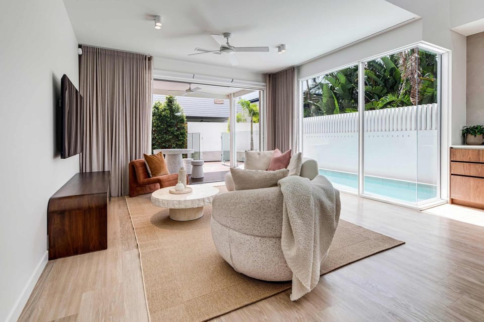Villa Laya Palm Beach House in Palm Beach