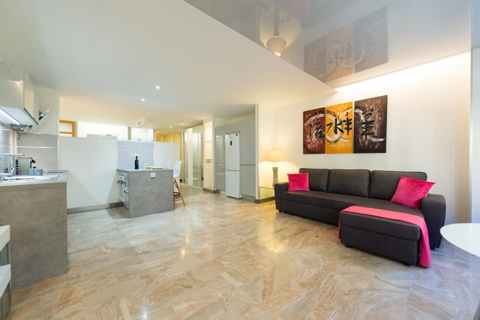 Kitchen or kitchenette, Living room, Dining area
