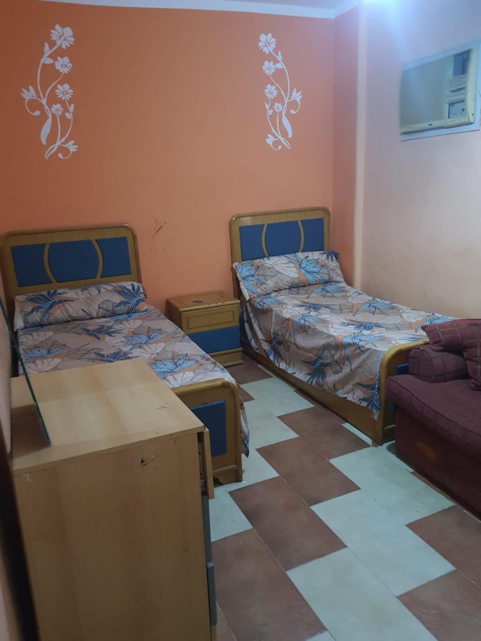 شقه غرفتين مكيفين اربع اسرًه Apartment in Egypt