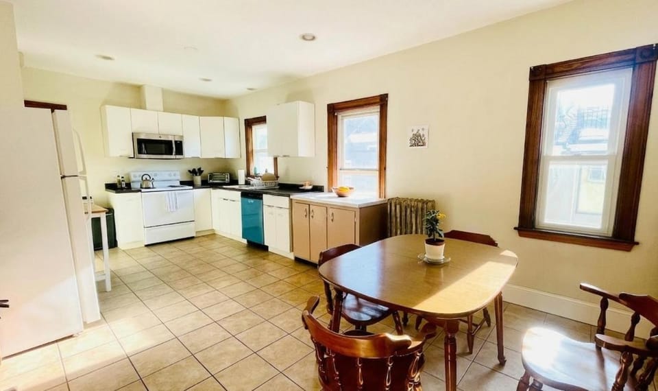 Co-Living Private Room Near Harvard Vacation rental in Somerville