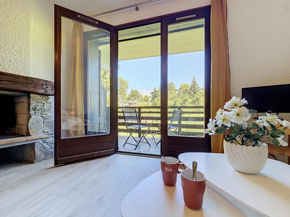 Studio au pied des pistes, vue Mont-Blanc - FR-1-560-180 Apartment in Combloux