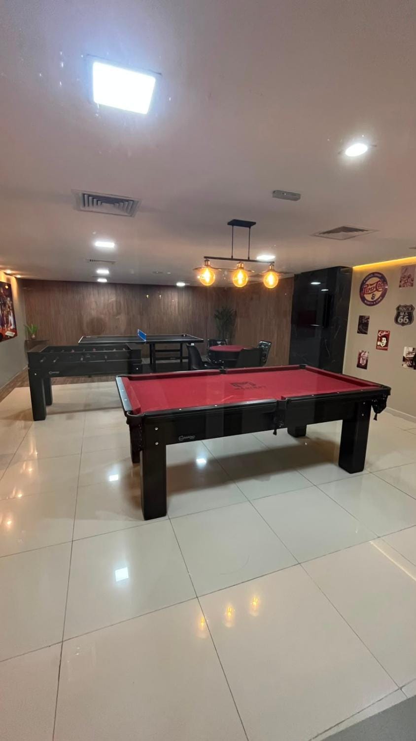 Billiard, Game Room, Table tennis