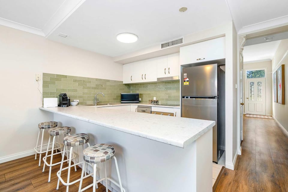 Claireville - Heart Of Wagga Wagga House in North Wagga Wagga