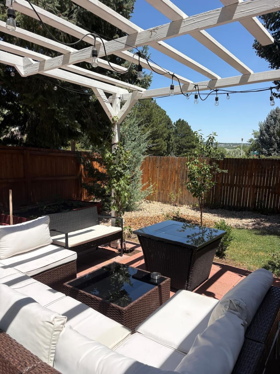 Cherry Creek Park Retreat with Hot tub, 4 Bedrooms House in Greenwood Village