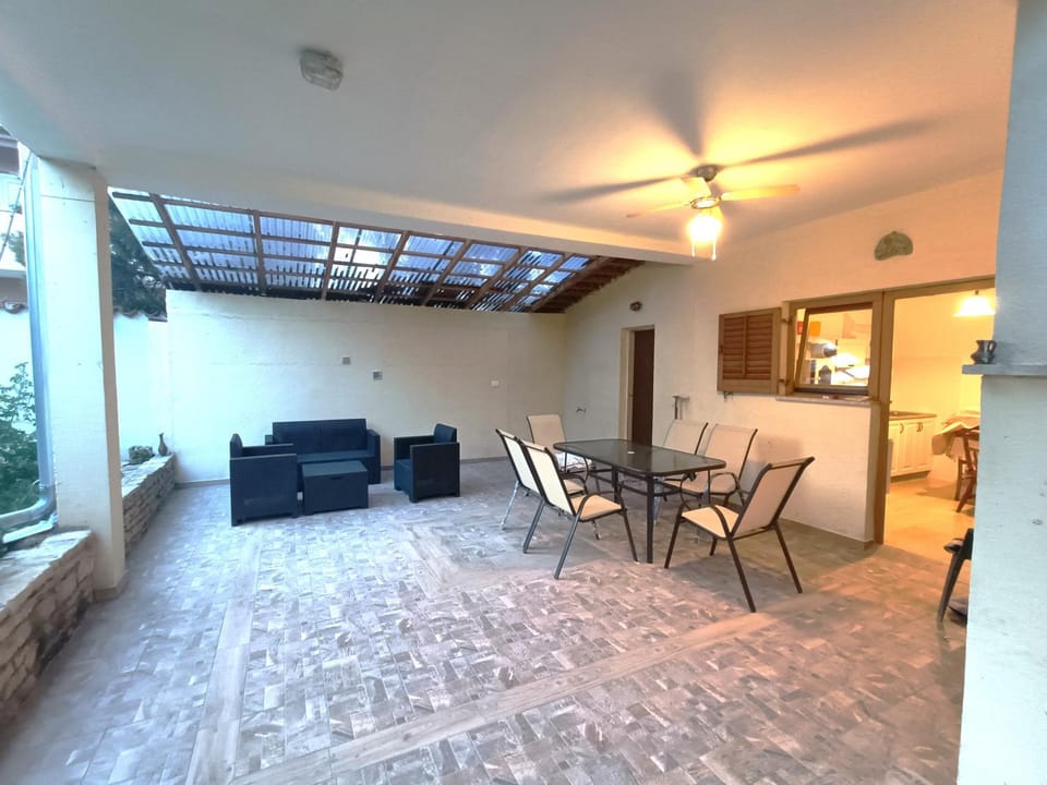 Balcony/Terrace, Living room, Seating area, Dining area