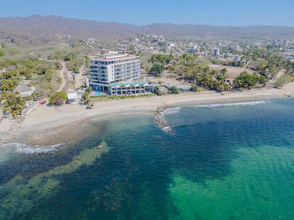 Beachside Luxury Studio Apartment in La Cruz de Huanacaxtle