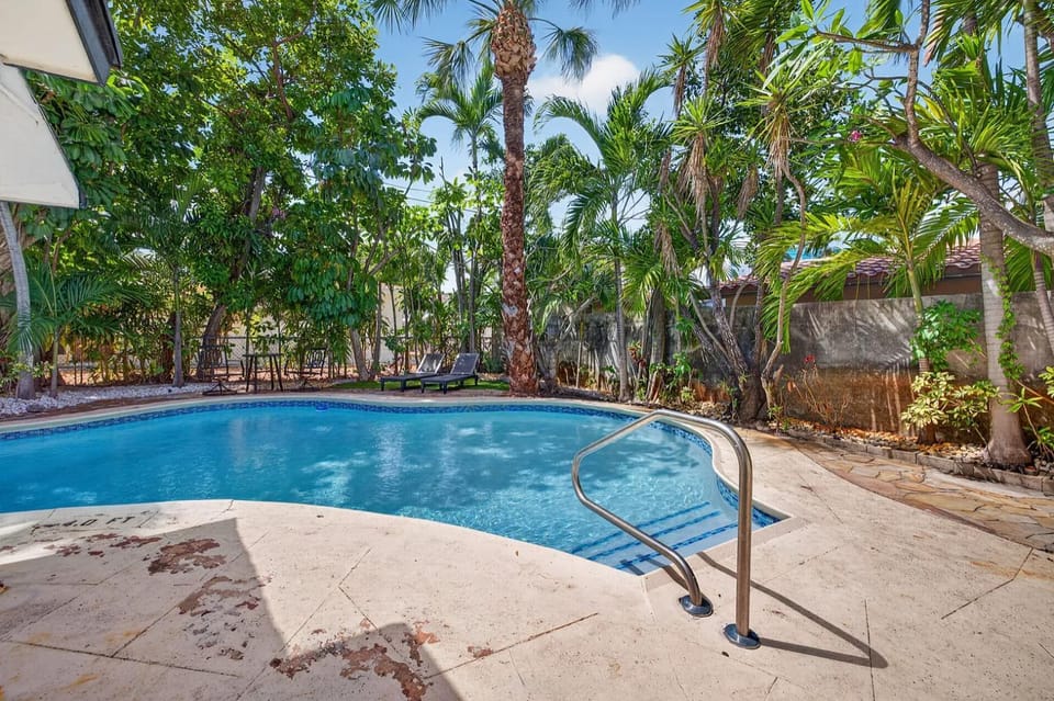 Tropical Fort Lauderdale Home By The Beach House in Fort Lauderdale