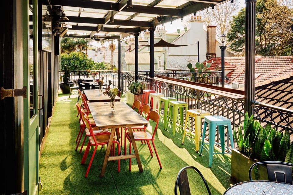 Patio, Restaurant/places to eat, Balcony/Terrace
