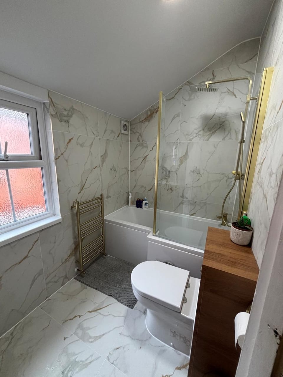 Shower, Toilet, Bathroom, Bath