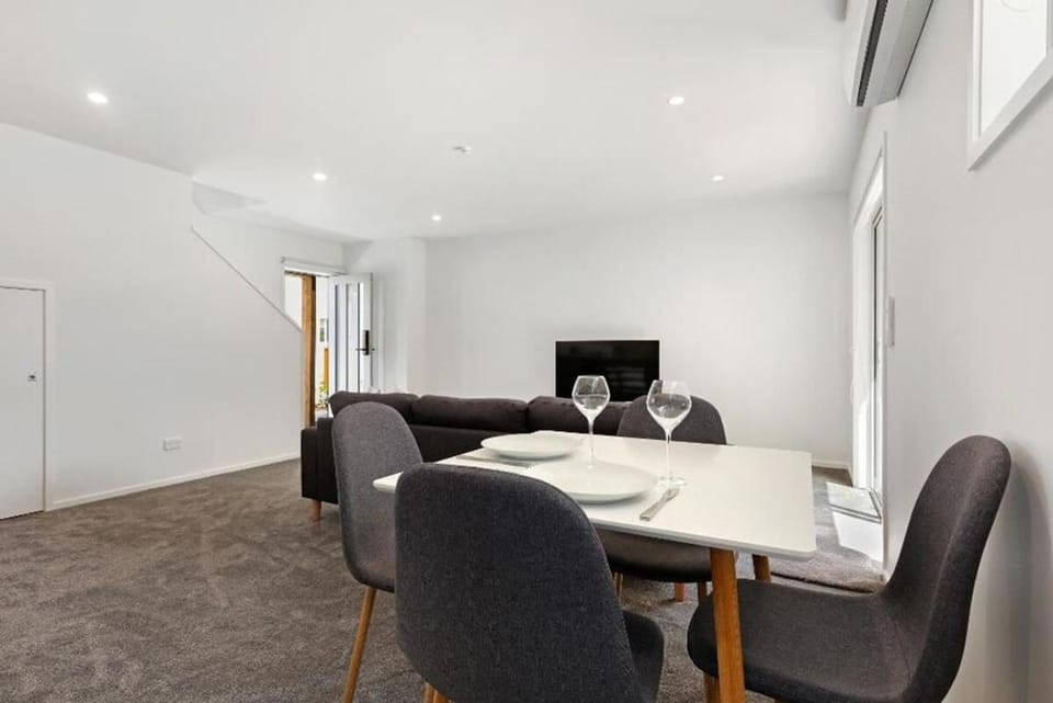 Pet-Friendly Central Christchurch Hideaway Apartment in Christchurch