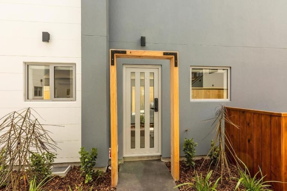 Pet-Friendly Central Christchurch Hideaway Apartment in Christchurch