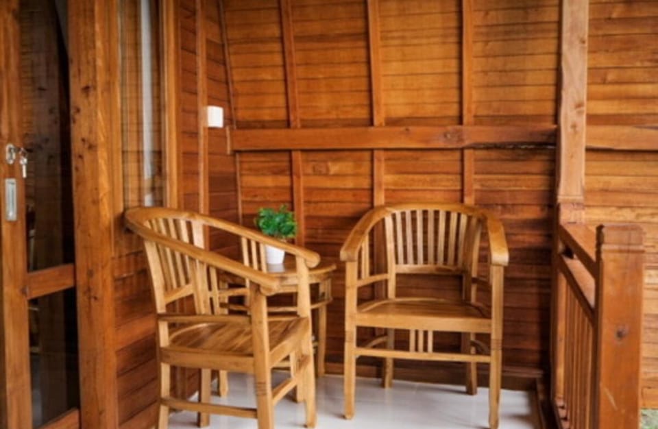Santhara Canggu Wooden House Apartment in North Kuta