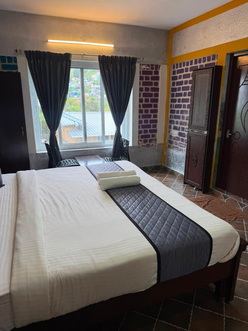 Bed, Photo of the whole room
