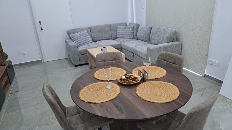 Kato Paphos One Bedroom Apartment 300m to the Beach Apartment in Paphos