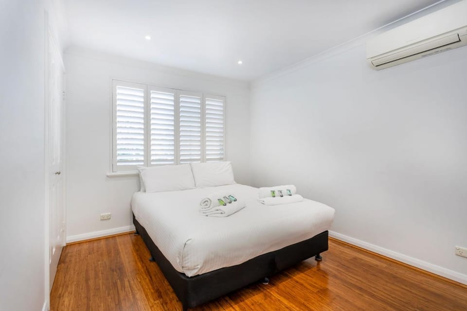 The Shore South Perth Apartment in Perth