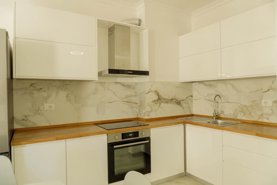 Brooklyn Suites Golem - 55m2 - 4pers Apartment in Tirana County, Albania