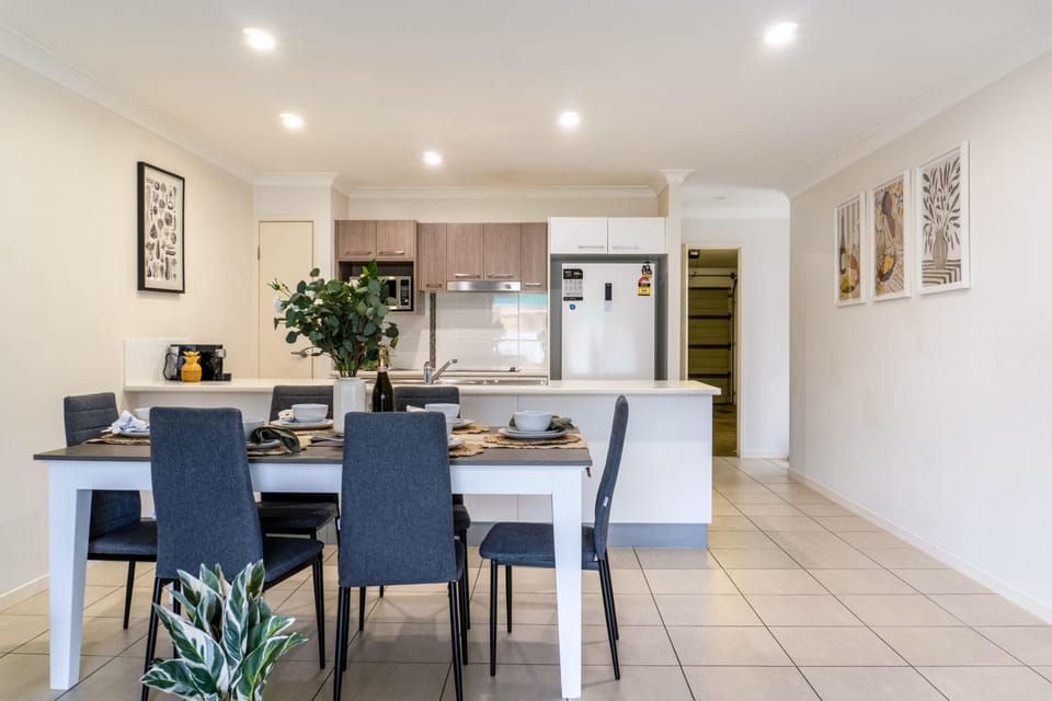 The Comfy Corner Bright Duplex Getaway House in Brisbane