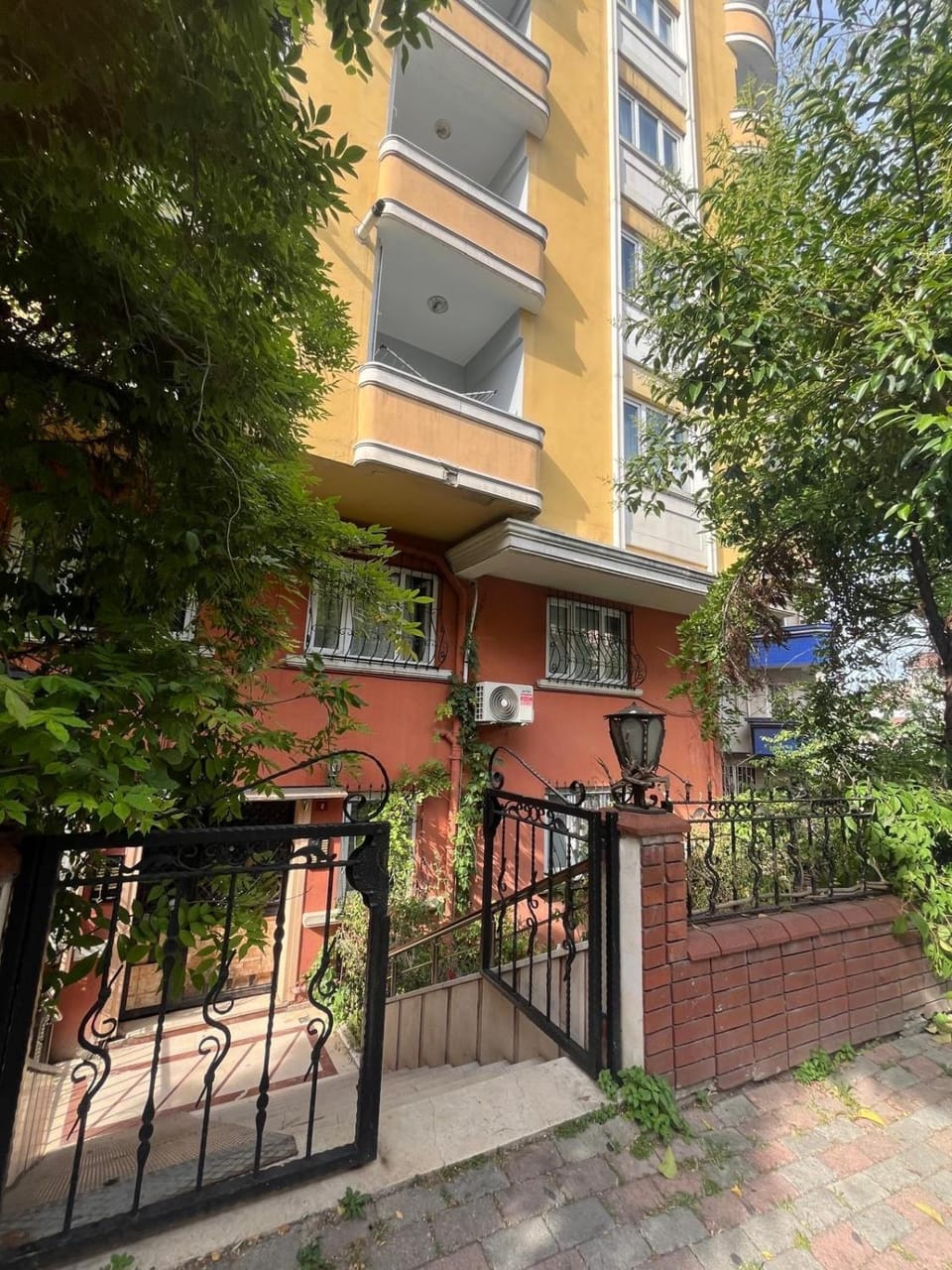 Modern Duplex 3BR Mecidiyeköy Metro to Nişantaşı Apartment in Istanbul
