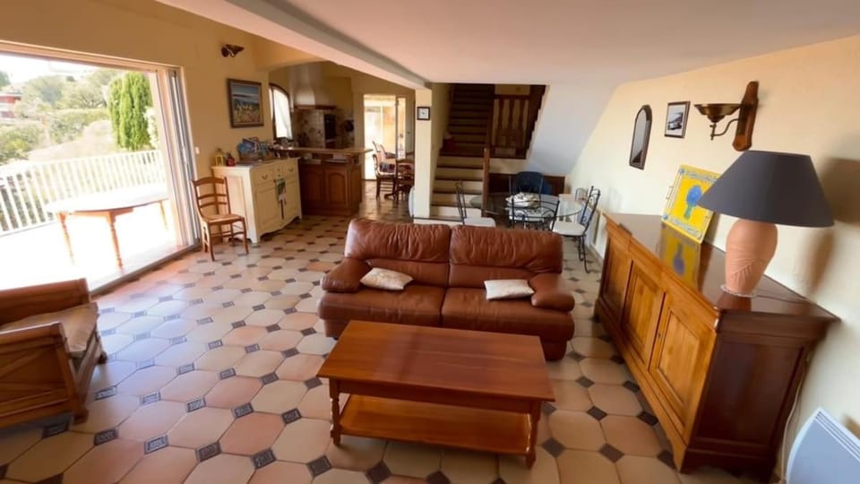 Villa Cricalou, vue mer imprenable Villa in Le Lavandou