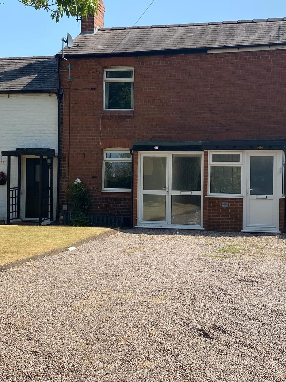 Small cottage based in Wrexham House in Wrexham