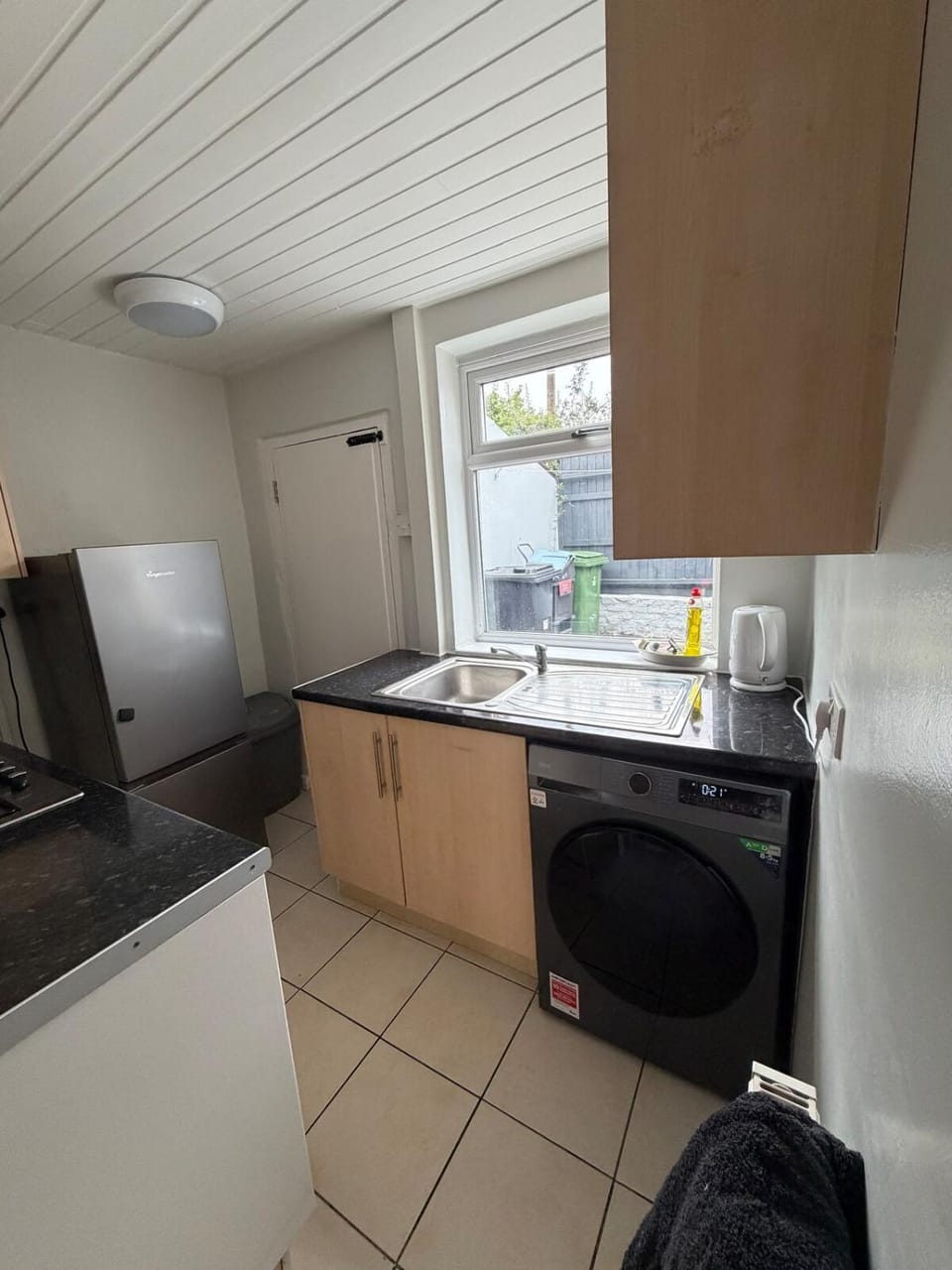 Small cottage based in Wrexham House in Wrexham