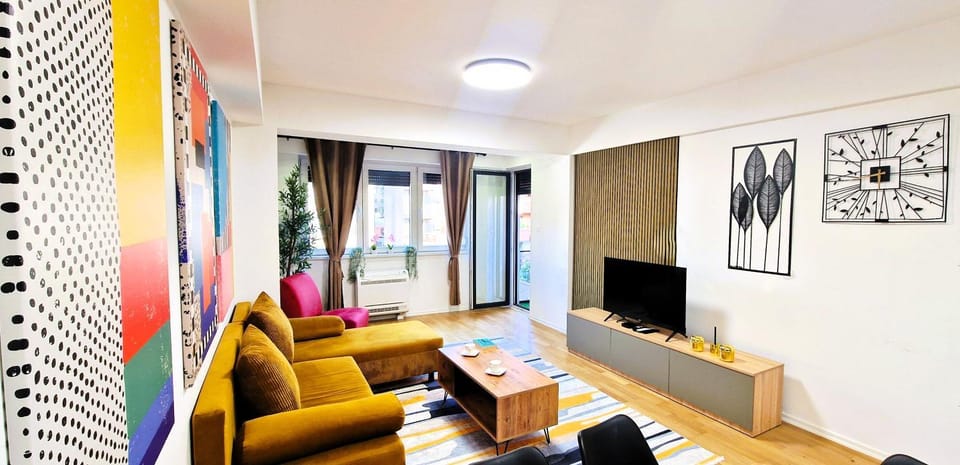 2-Bedroom apartment near center with private parking Apartment in Skopje
