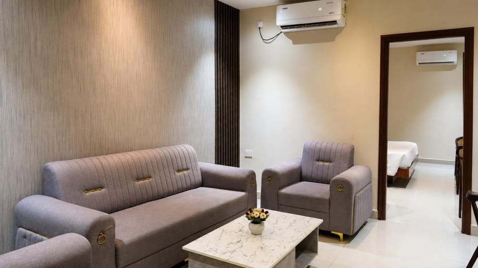 Living room, Seating area, air conditioner