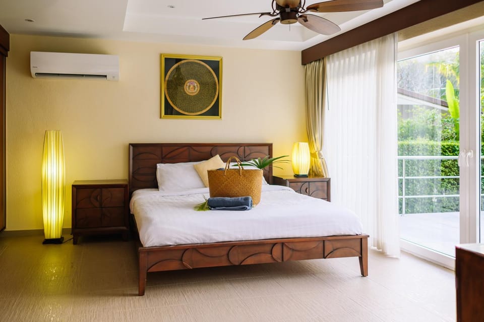 Bed, TV and multimedia, Balcony/Terrace, Bedroom, Garden view, storage, air conditioner