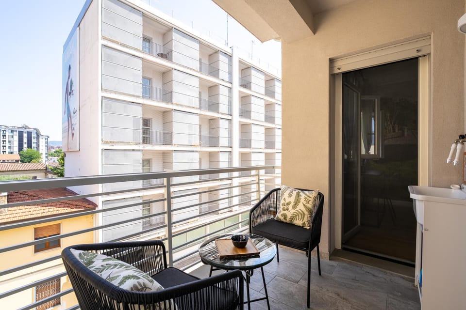 Novoli Elite Suites Private Free Parking Apartment in Florence