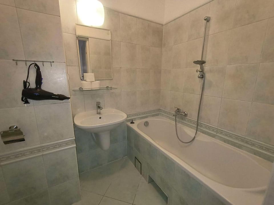 Fantastic-Inn Kraków - B7 Pokój D407 Apartment in Krakow