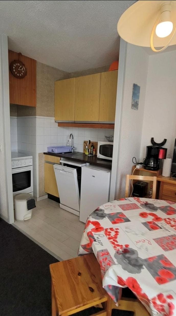 dishwasher, oven, stove, toaster