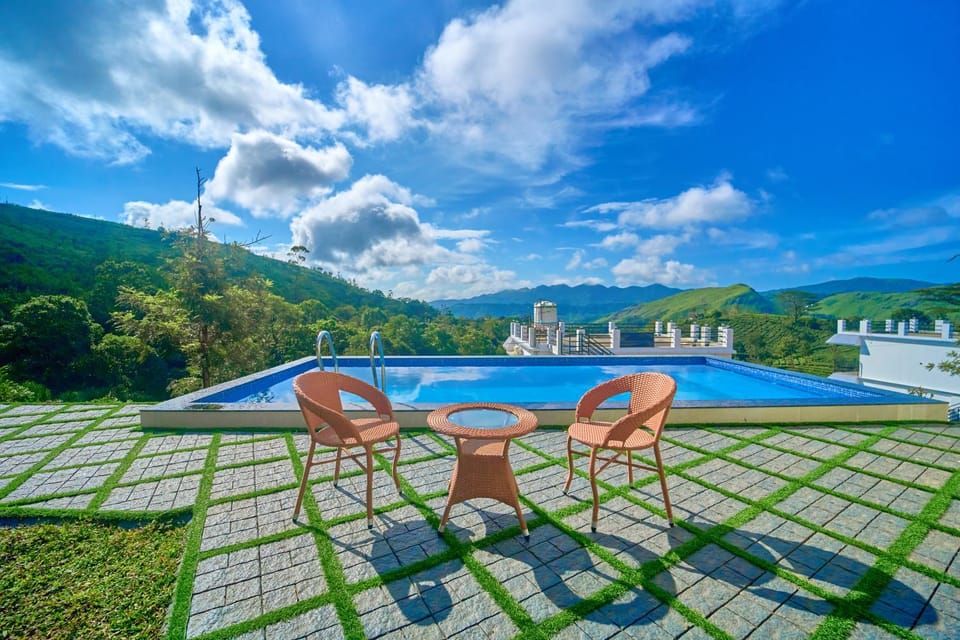 Nearby landmark, Day, Natural landscape, Mountain view, Pool view, Swimming pool