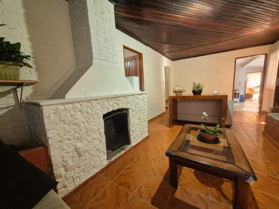 Chácara Juninho House in Cotia
