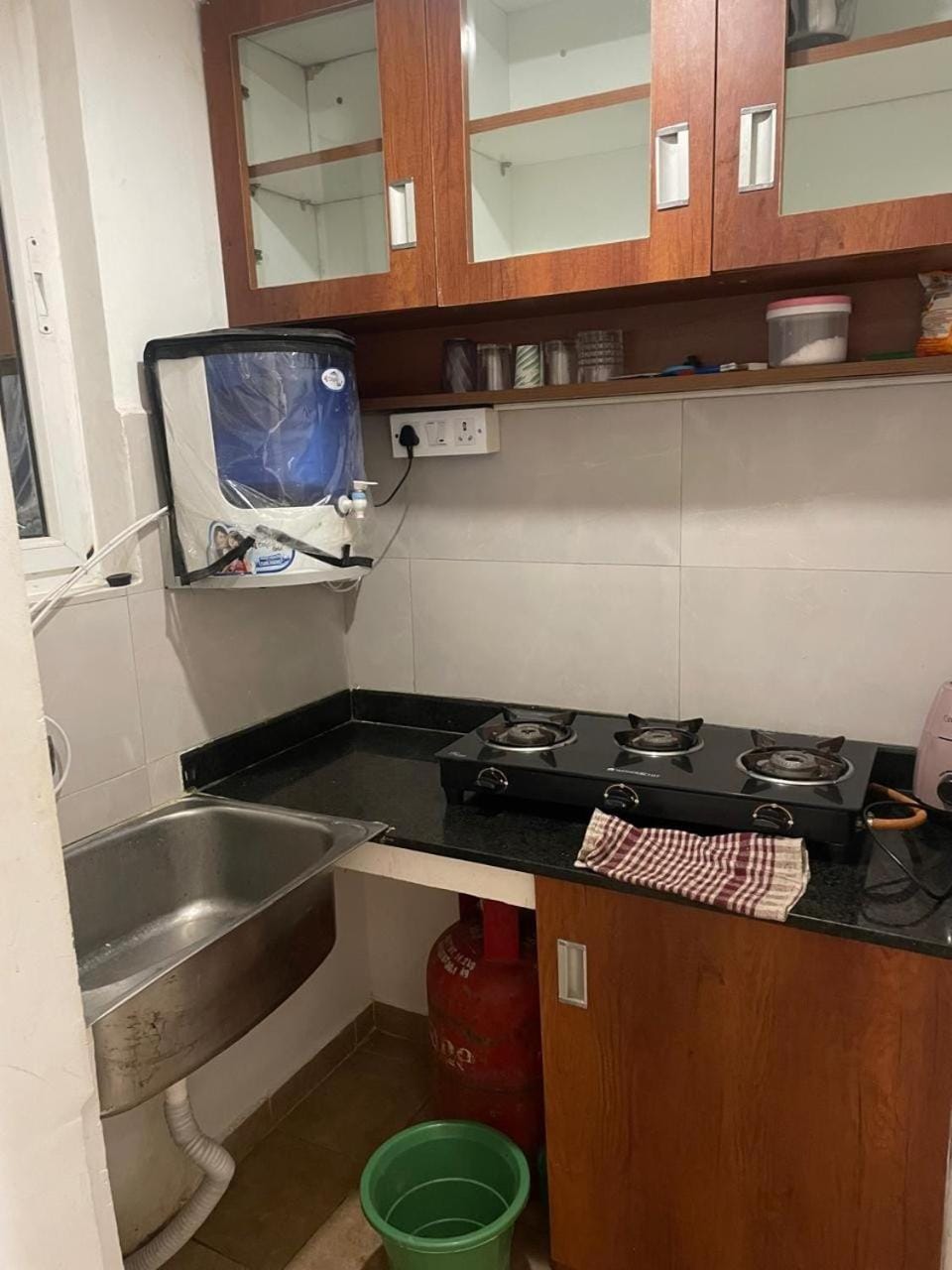 Millan Residence Green view suit room with kitchen Apartment in Chennai
