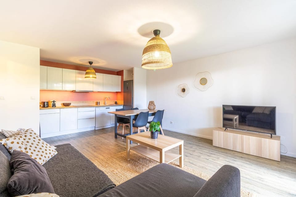 Le Diamant - Bright apartment with pool Apartment in Toulouse
