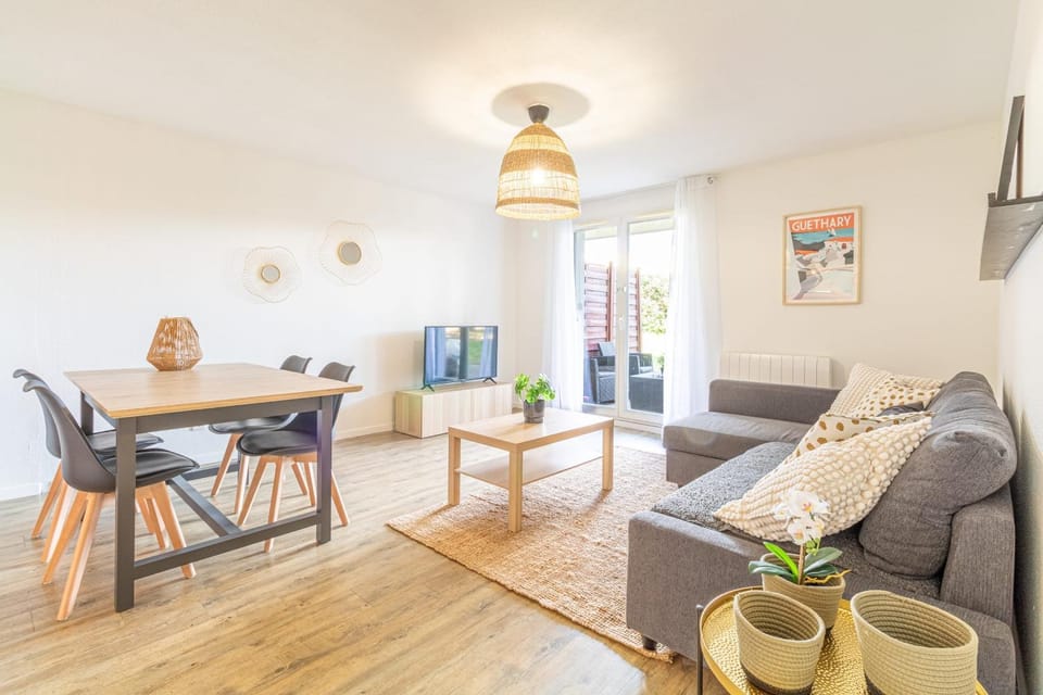 Le Diamant - Bright apartment with pool Apartment in Toulouse