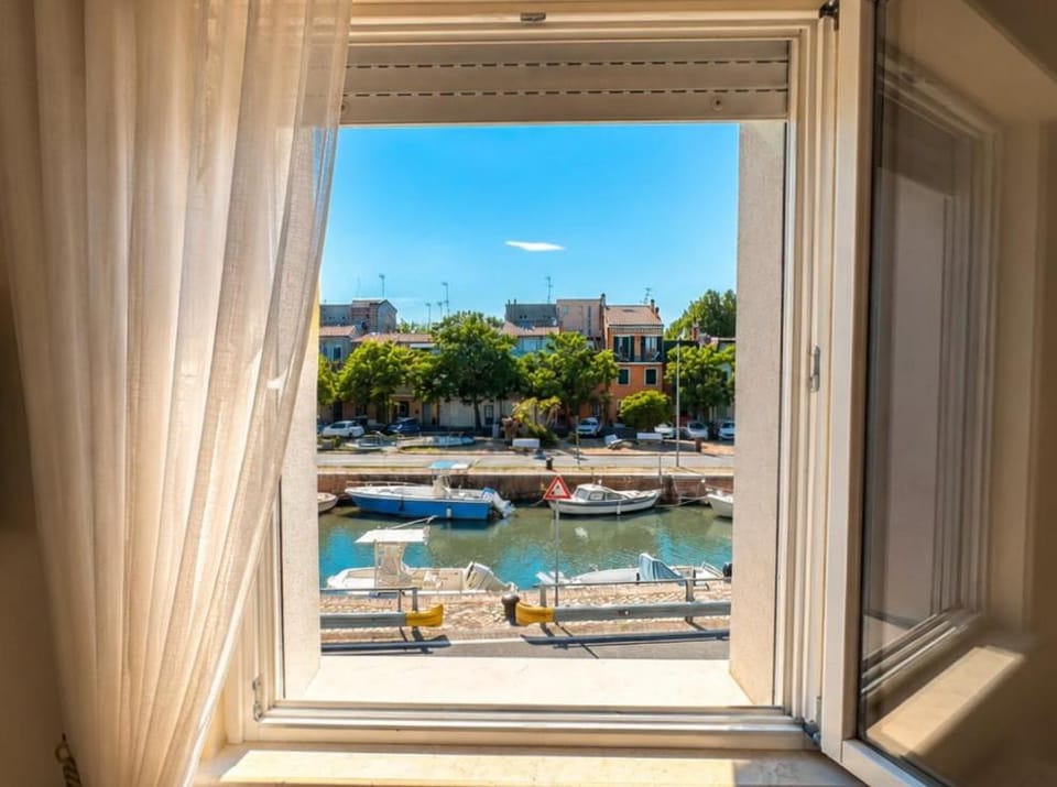 Day, Natural landscape, View (from property/room), City view, River view, Sea view