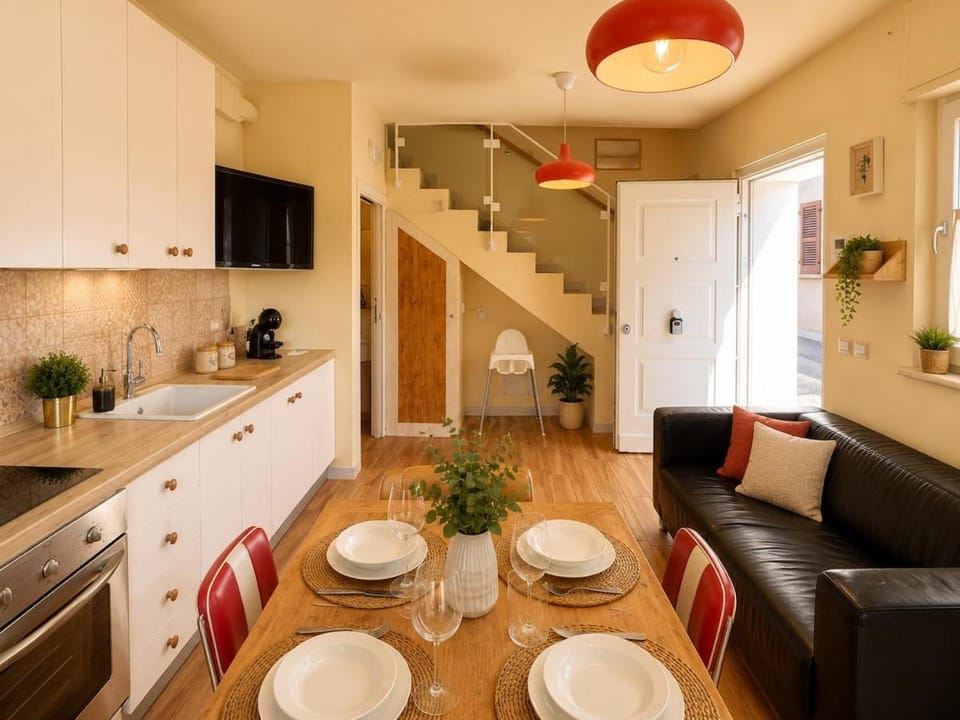 TV and multimedia, Kitchen or kitchenette, Living room, Seating area, Dining area, pet friendly, stove