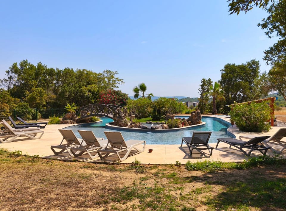 Property building, Swimming pool