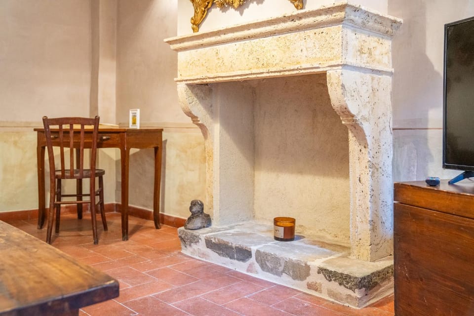 Living room, Decorative detail, Seating area
