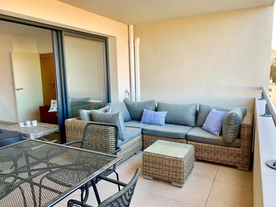 Balcony/Terrace, Seating area