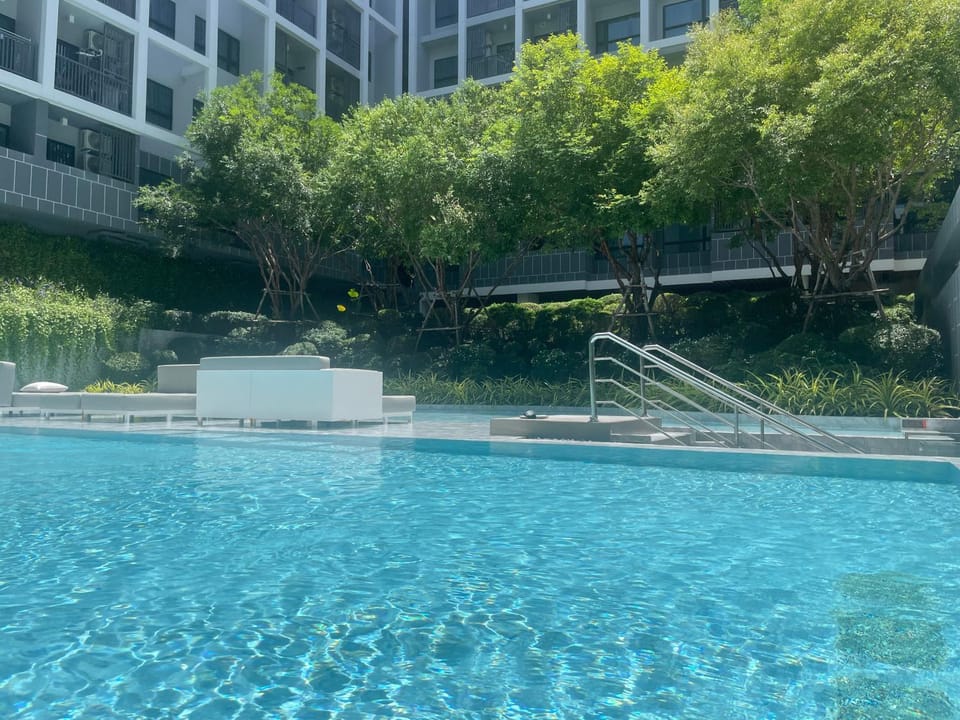 Pool view, Swimming pool