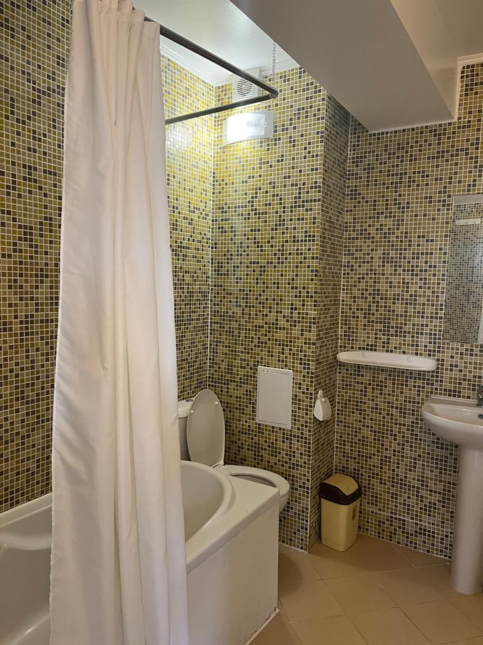 Къща за гости КАНАВАНС - 2 минути до плажа, Free parking and WIFI Bed and Breakfast in Nessebar