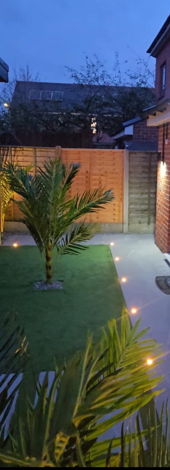 The Cosy Pod Studio - Short Stay in Salford Bed and Breakfast in Salford