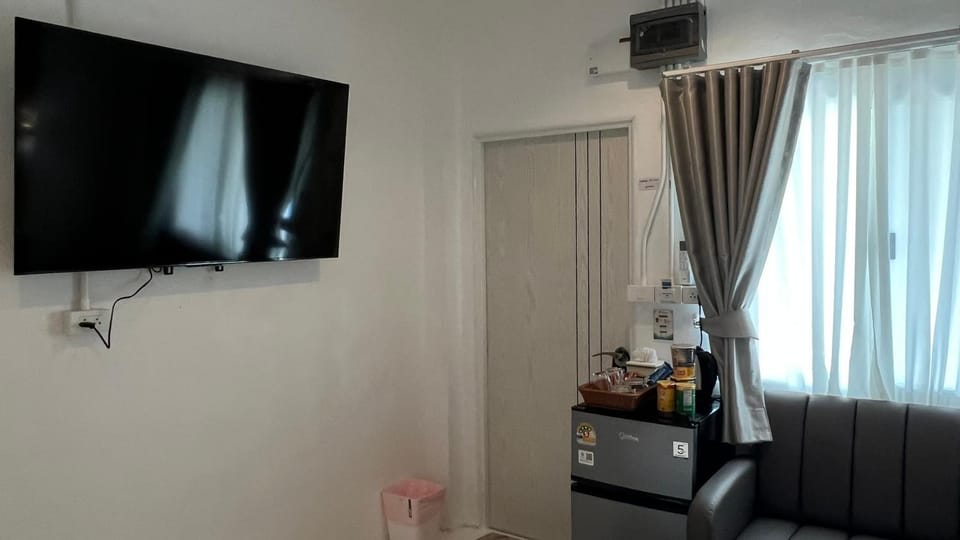 Twinkling Tree Lodge Hotel in Ko Tao