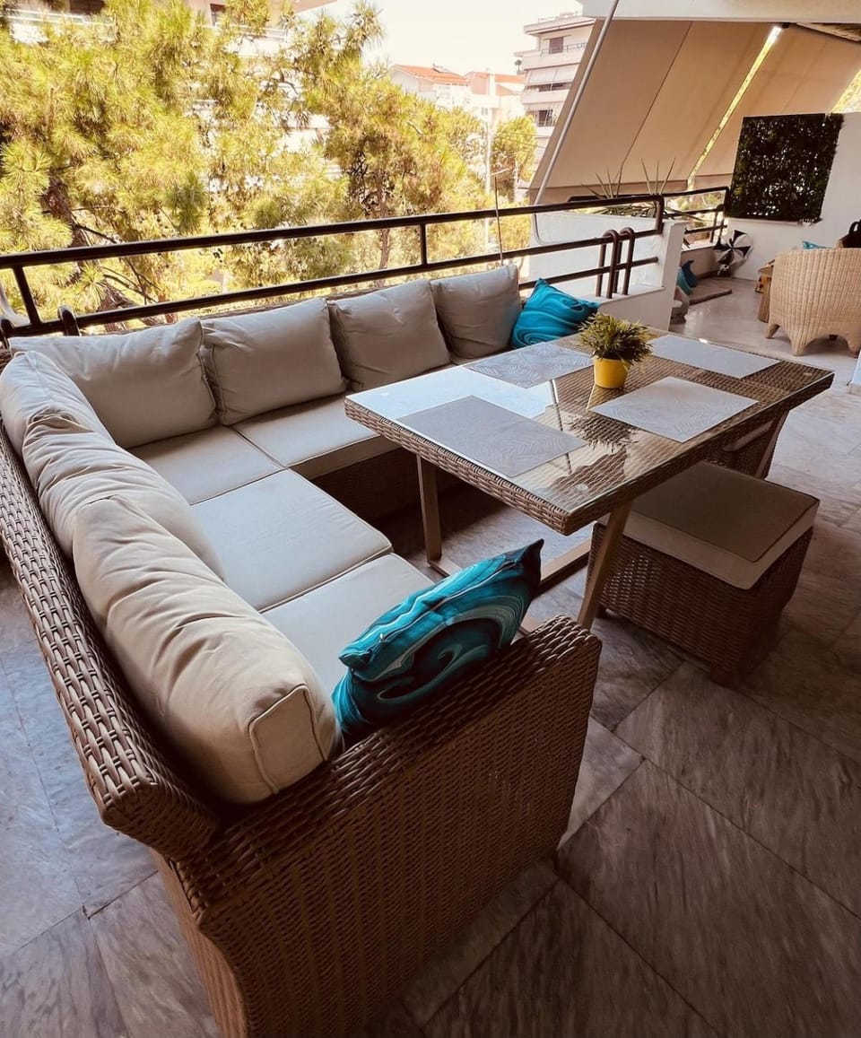 Patio, Balcony/Terrace, Seating area, Dining area