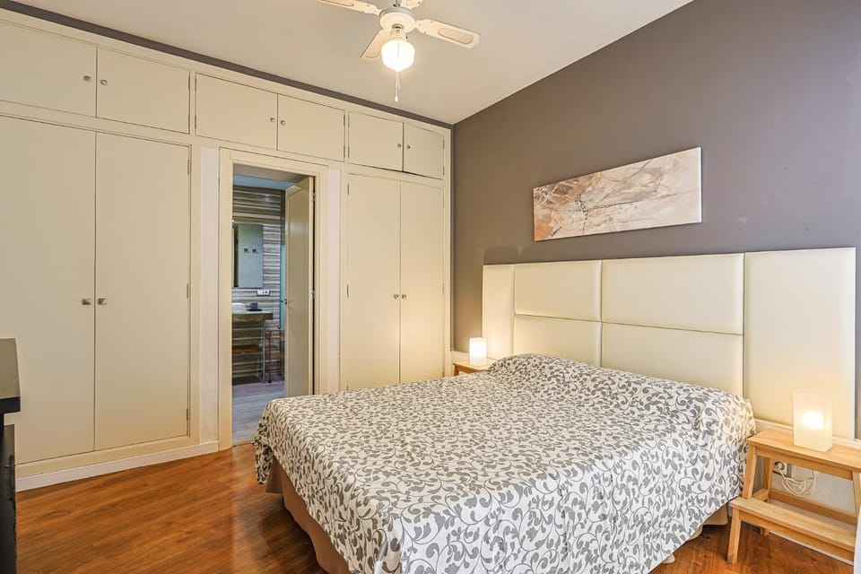 Amplio Apartamento Altozano con Aire Acondicionado Apartment in Seville