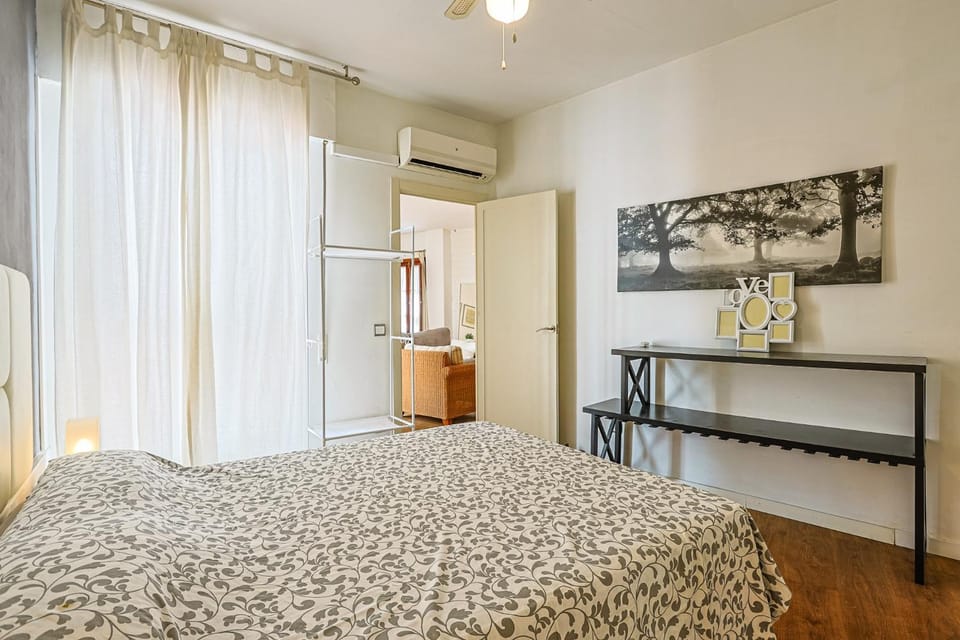 Amplio Apartamento Altozano con Aire Acondicionado Apartment in Seville